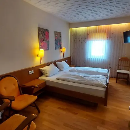 Gasthuis Hotel-gasthof Lamm 2*
