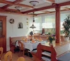 Konukevi Hotel-gasthof Lamm 2*